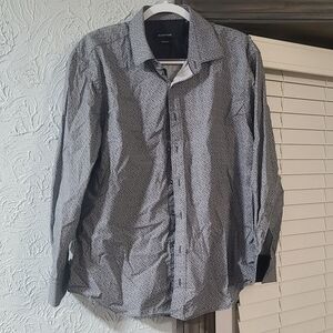 Bugatchi Shaped Fit men's long-sleeve button-down shirt with a geometric print